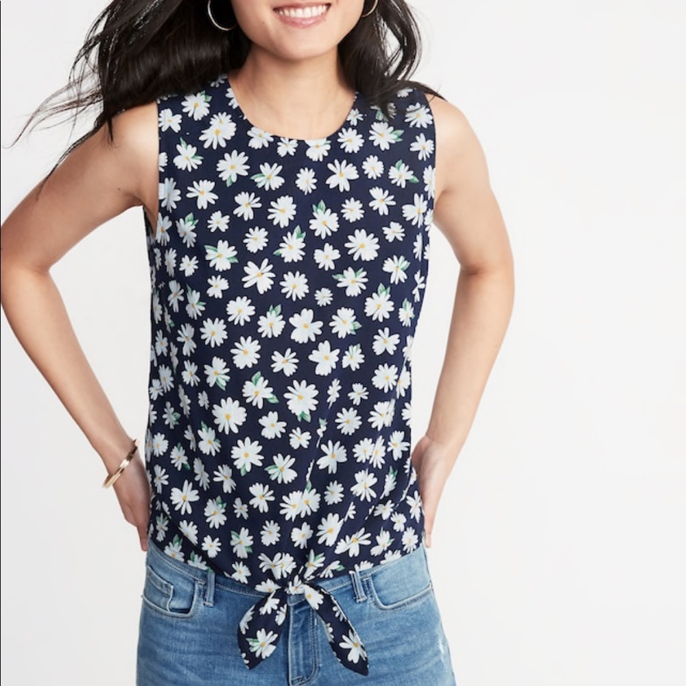 NWOT Sleeveless Daisy Print Tie Hem Top - Picture 6 of 8